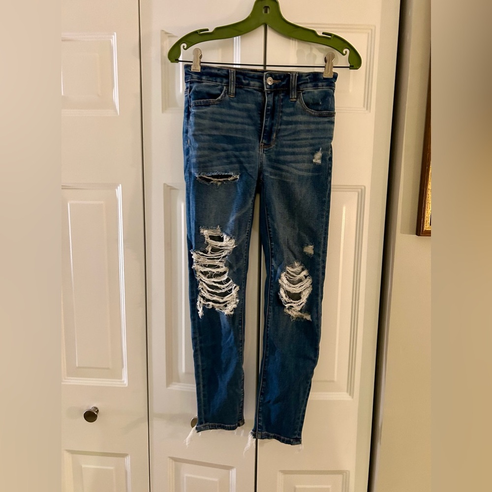 American Eagle Women’s Sz 0 Short Distressed Medium Wash High Rise Jeggings